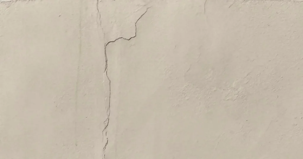 Stucco Repair Phoenix: Crack Types, Causes, and When to Call a Pro